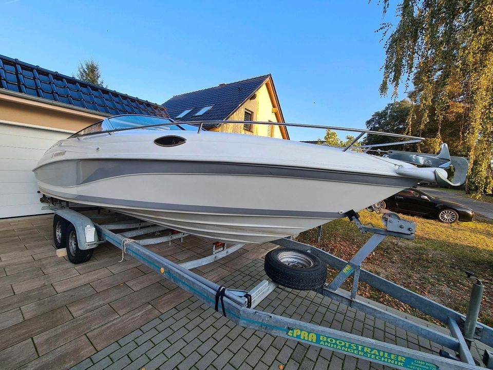 Sportboot Motorboot Rinker 232 Captiva V8 270PS mit Trailer in Rathenow
