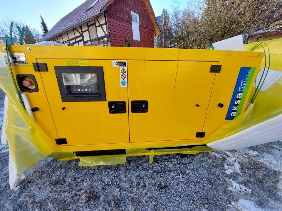 20x Aksa 25 kVA Diesel Generator Notstromaggregat Stromerzeuger in Tanne