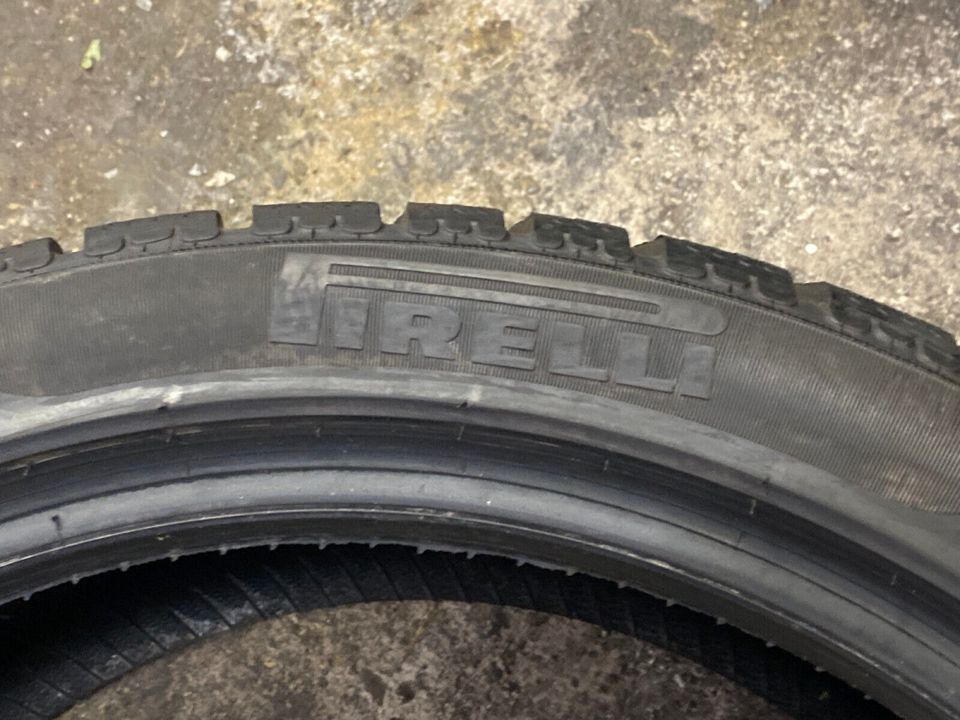 ⭐2x Winterreifen Pirelli Sottozero Winter 240 245/40 R19 98V H103 in Kevelaer