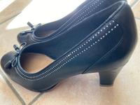 Clarks Schuhe Gr.39 schwarz mit weißer Naht Absatzhöhe 7cm Bayern - Hofstetten a. Lech Vorschau