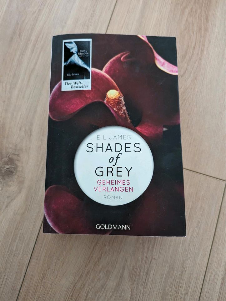 Buch "Shades of Grey - Geheimes Verlangen" in Düsseldorf