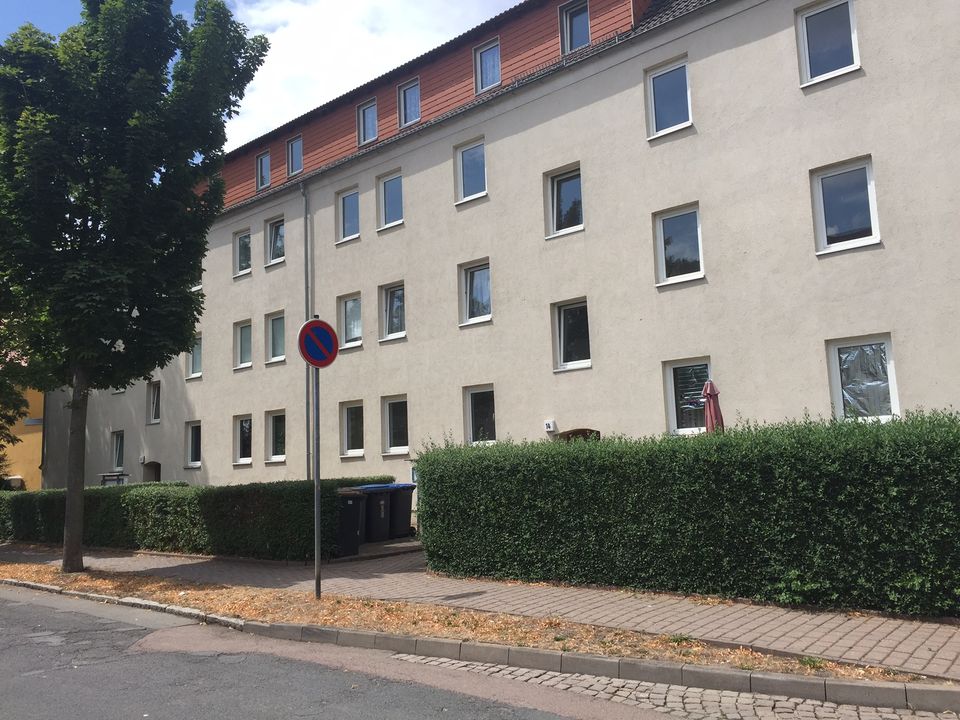 Erdgeschoss, Balkon und Dusche! 3-Zimmer-Wohnung! in Bad Duerrenberg