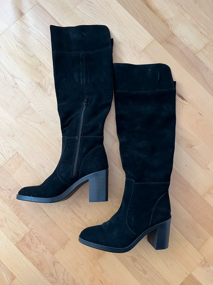 Esprit Wildleder Stiefel Overknees Größe 41 schwarz neu in Karlsdorf-Neuthard