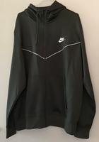 Nike Sport Jogging Anzug Hose +Jacke Repeat Olive wie neu Hessen - Neuberg Vorschau