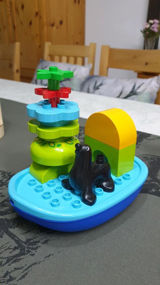 Lego Duplo Zoo Tiere Hunde Cars Polizei Boot in Möser