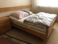 Komplettes Schlafzimmer (Bett, Schrank, Konsolen, Lattenrost etc) Nordrhein-Westfalen - Langenfeld Vorschau
