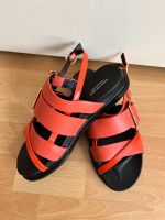 Sandalen neuwertig Shoe the Bear Gr.38 Leder Orange Düsseldorf - Lichtenbroich Vorschau