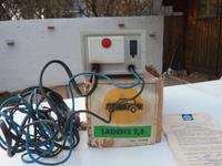 DDR Ladegerät "Ladefix 12V/6V" Sachsen - Limbach-Oberfrohna Vorschau