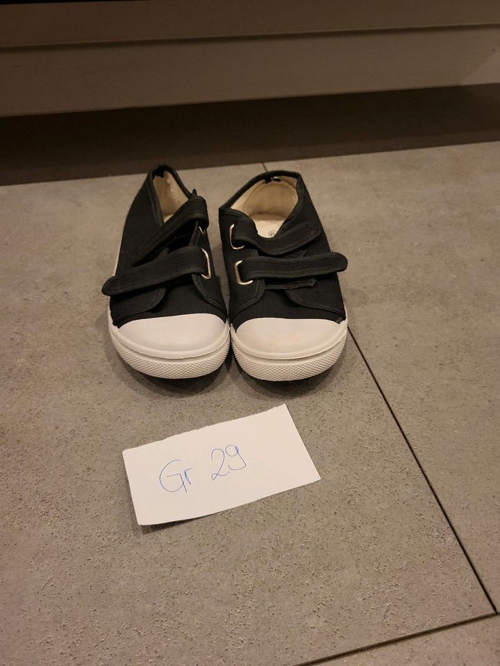 Schwarze Schuhe Größe 29 in Hammelburg