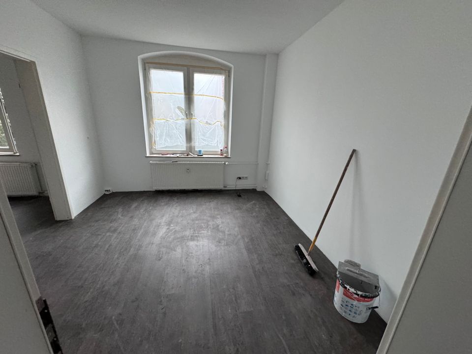 Frisch renoviert - 3 Zimmer, Küche, Bad, WC, in Sundern Hachen in Sundern (Sauerland)