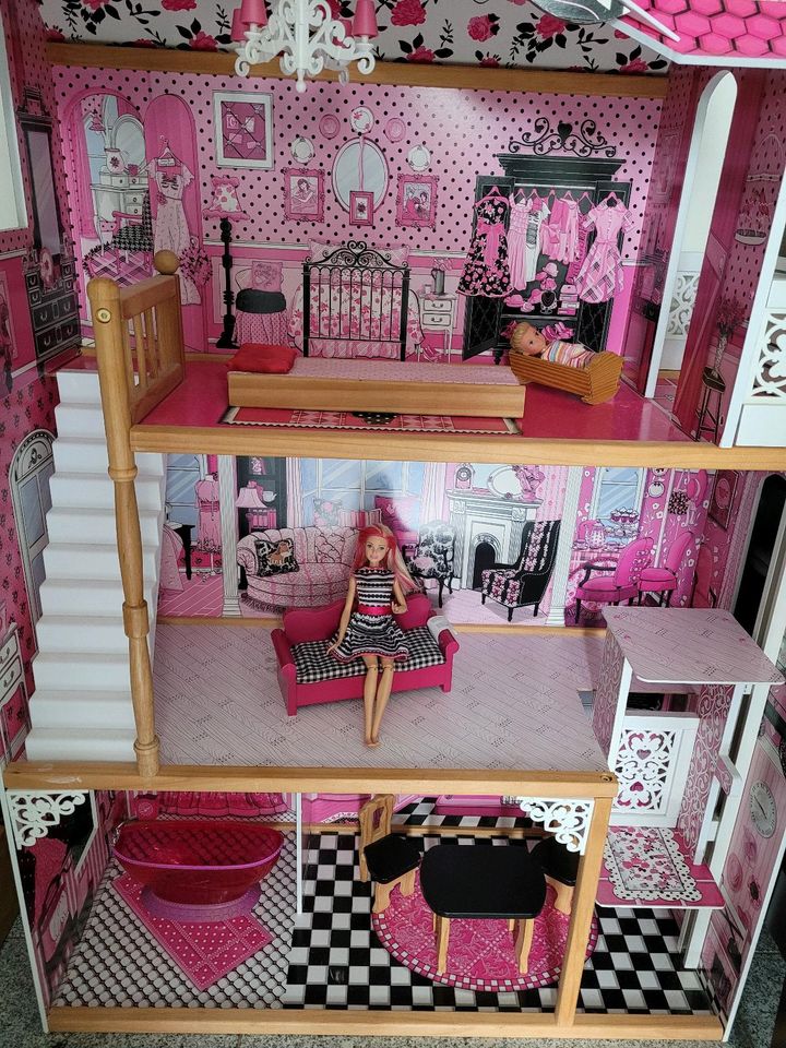 Puppenhaus Barbiehaus Spielhaus Amelia von KidKraft in Idstein