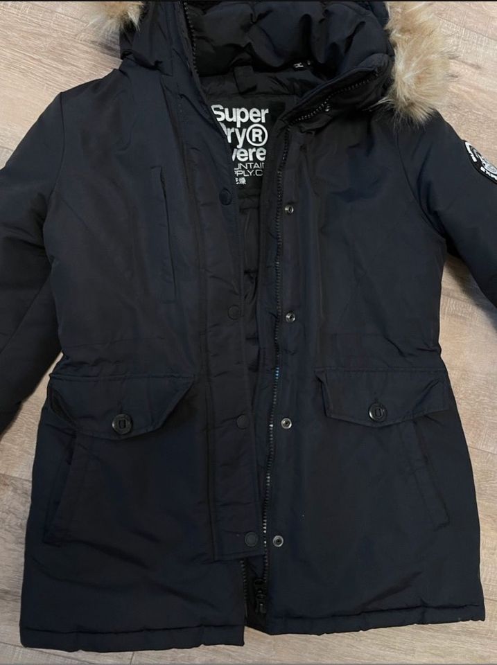 Winterjacke Superdry | Damen | Parka | Gr. M in Hünxe