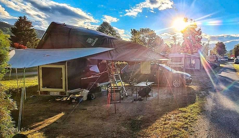 Mini Camper mit Dachzelt und Zubehör. Kaufen-Abholen-Reisen in Witten
