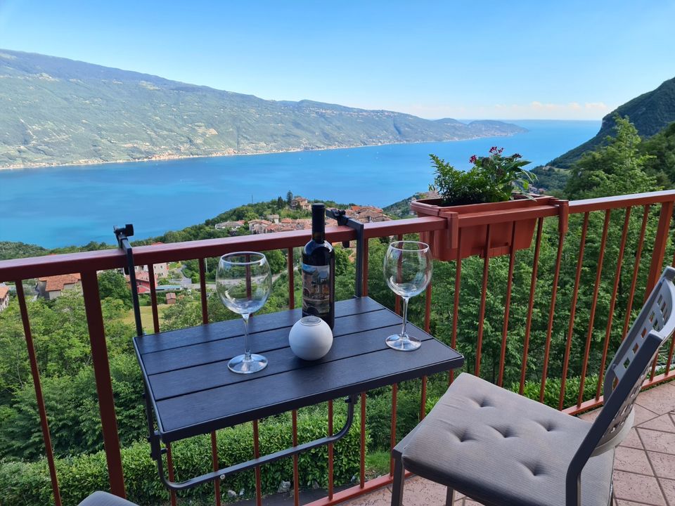 Ferienhaus mit Aussicht auf den Gardasee in Tignale in Lemgo