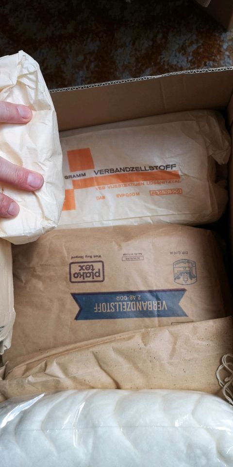 DDR Verbandzellstoff, Watte, original verpackt in Schadeleben