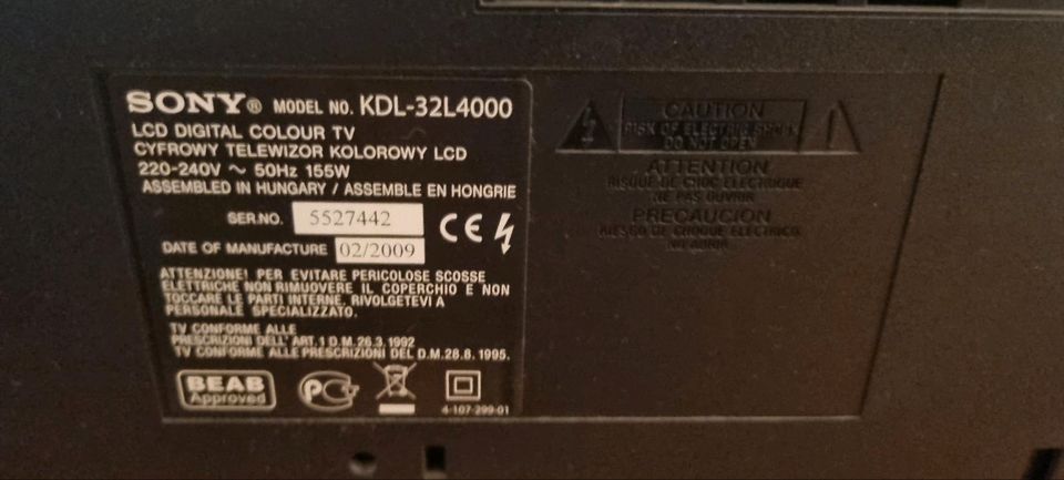 Sony Bravia KDL-32L4000 32 Zoll LCD TV in Immenreuth