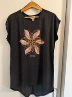 Blusen/ Shirts ONLY/Divided uvm. Als Paket oder auch einzeln. Nordrhein-Westfalen - Anröchte Vorschau