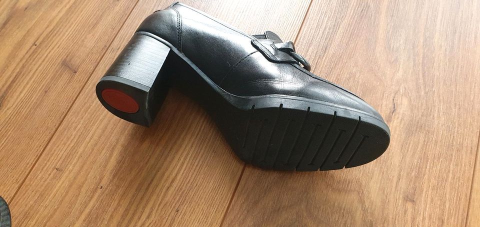 elegante Tamaris Schuhe Damen Loafer mit Absatz Leder mit Kette in Hochstadt am Main