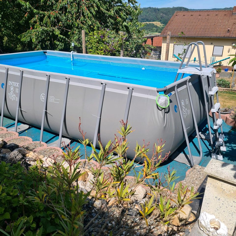 Swimmingpool 549x274x132 in Untersteinach