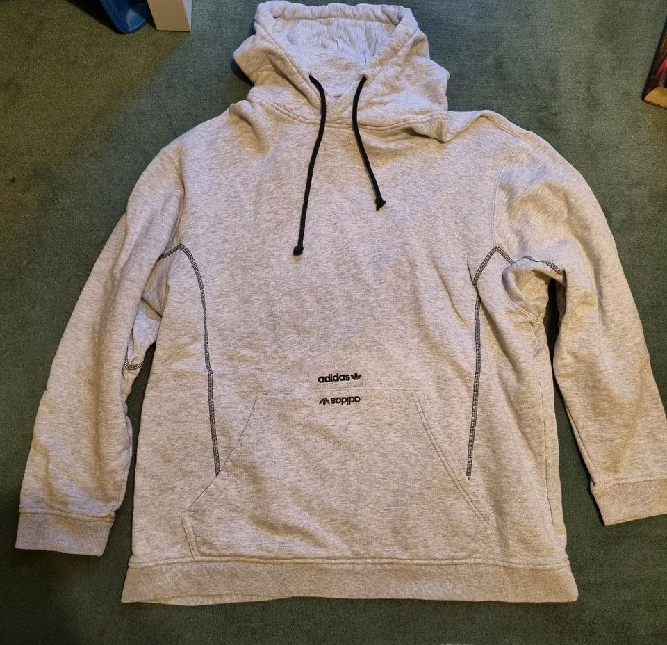 Adidas Pullover Hoodie mit Kapuze Größe L in Grau, Original in Gössenheim