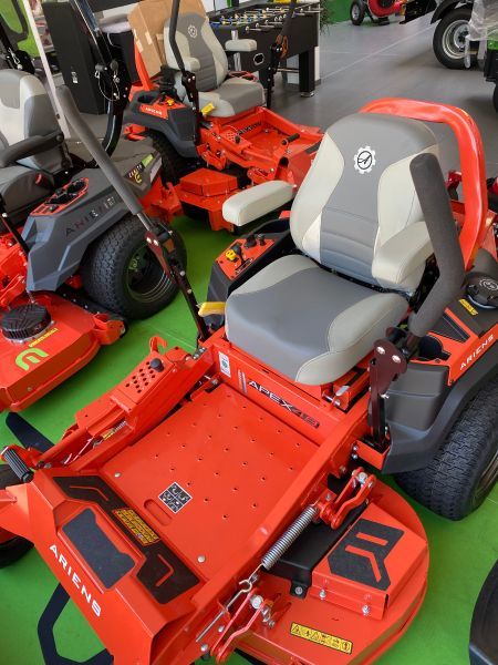 AS-Motors Ariens Apex 48 Aufsitzmäher Zeroturn in Grevenbroich