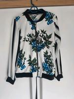 leichte Jacke mit Blumen in S Nordrhein-Westfalen - Mettmann Vorschau