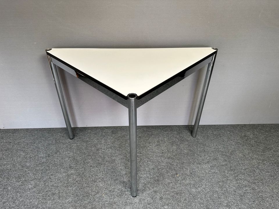 Dreieck Tisch USM Haller Postmodern Schreibtisch in Bremerhaven