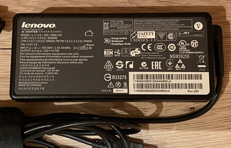 Lenovo 2 x ThinkPad Thunderbolt 3 Dock Typ 40AC + 2 USB-C Cabel in Olpe