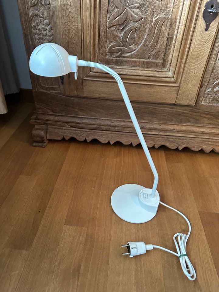 Ikea Schreibtischlampe Lampe Schreibtischleuchte B0719 weiss in Ratingen