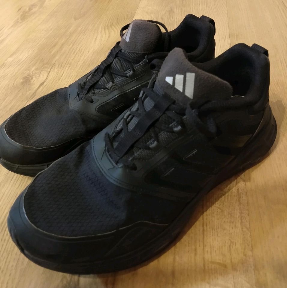 Adidas Laufschuhe Sneaker Gr.43 1/3 Jogging in Magstadt