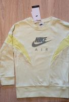 Nike Pulli Gr. 122/128 neu hellgrün Nordrhein-Westfalen - Geilenkirchen Vorschau