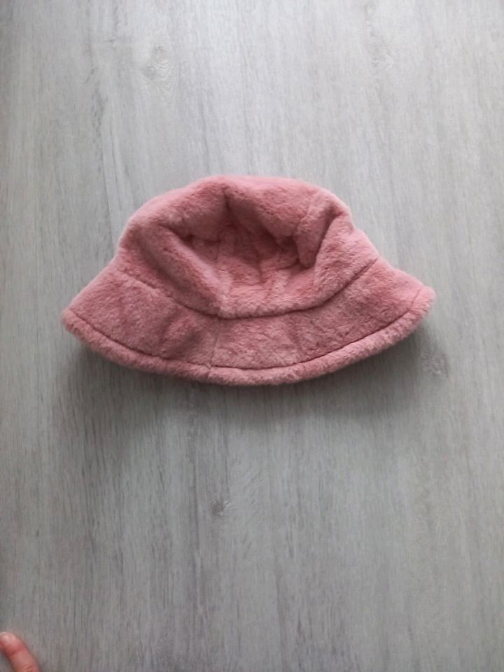 Mütze kuschelig in rosa in Vaihingen an der Enz
