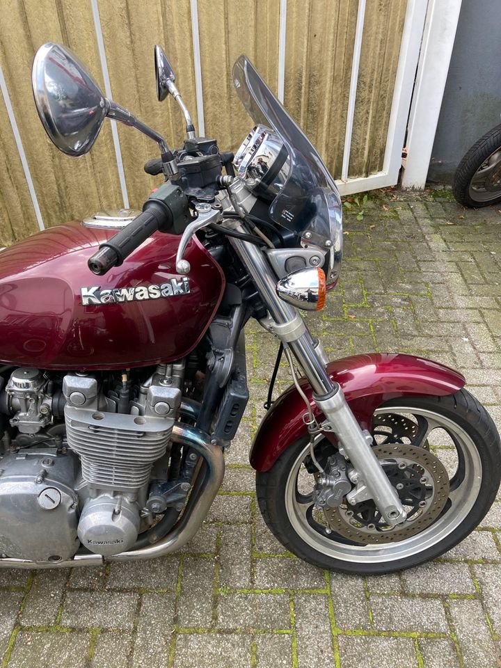 Kawasaki Zephyr 1100 aus 4 -1992 TÜV 5 -2025 läuft + fährt 2 Hand in Bochum