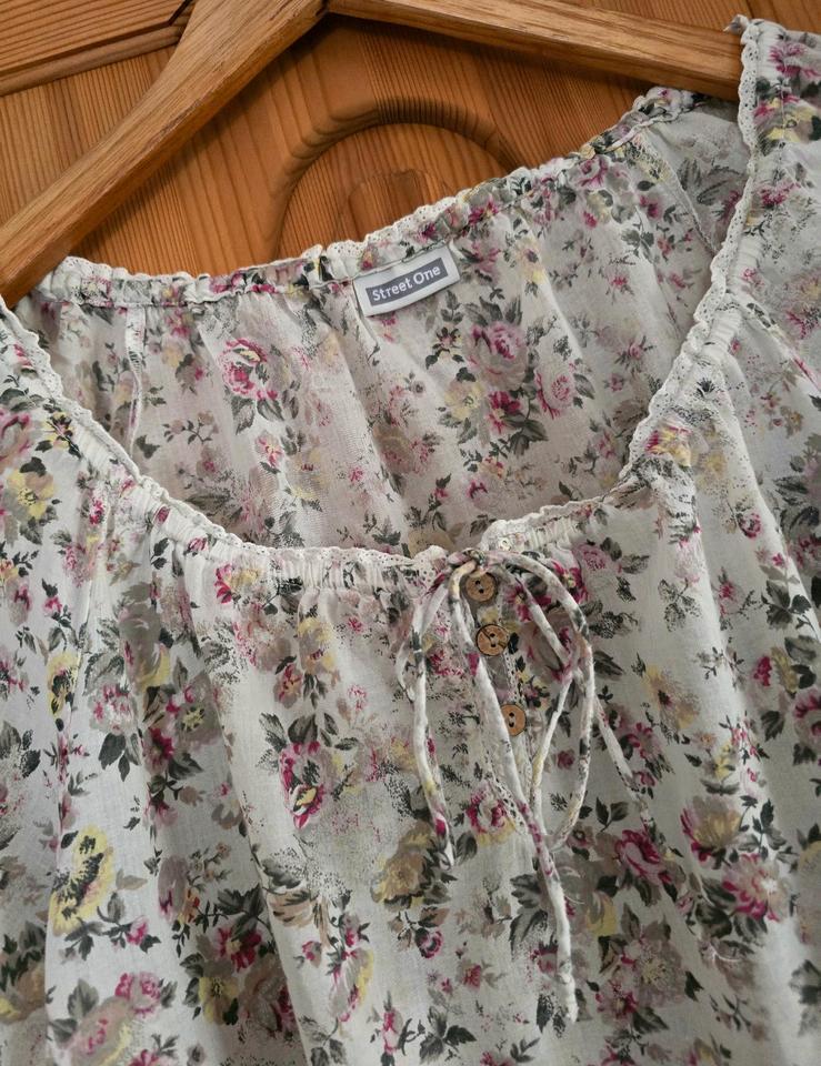 Street One Damen Bluse Gr.40 42 Schlupfbluse creme geblümt in Bayreuth