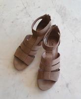 Sandalen von Gabor, neu, beige, Gr. 39 Niedersachsen - Wunstorf Vorschau