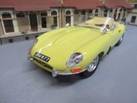 BURAGO 1:18 Modell...JAGUAR E-TYPE...gelb...für 12 € Essen - Bredeney Vorschau