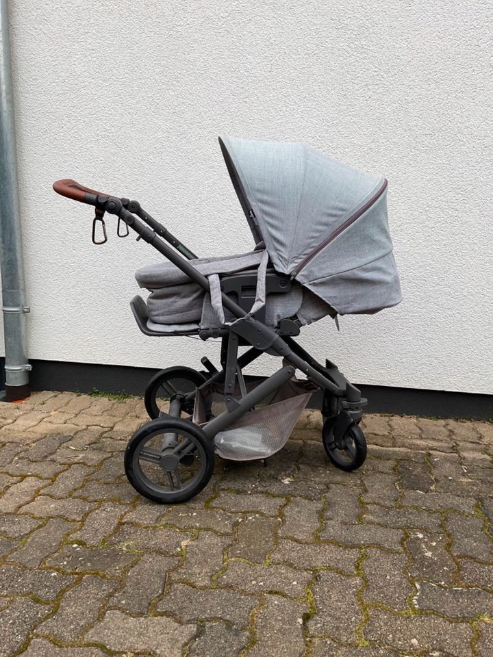 Kinderwagen CIRCLE  mit Babyschale / 2 in 1 ,grau in Kollow, Kurheim (Schwarzenbek)