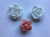 3 Kerzen Rosen, 2x weiß, 1x rosa, unbenutzt Niedersachsen - Buchholz in der Nordheide Vorschau