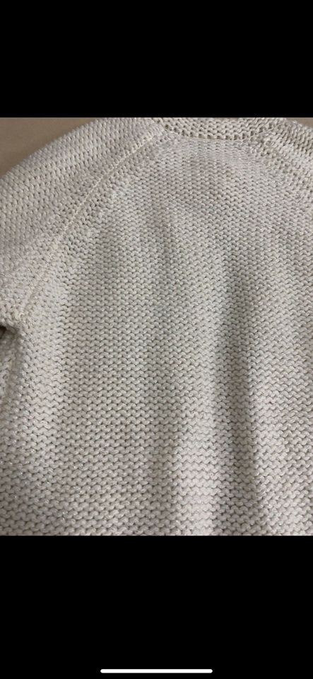 Strickjacke mit Glitzer Größe 128 w neu in Flensburg