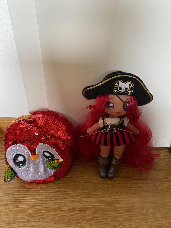 Rainbow High „Jade Hunter“ + LOL Surprise OMG Fashion Doll „Moonl in Wittlingen