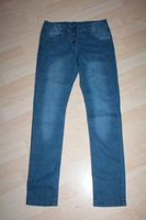 NEU Jeans Hose von Yigga Gr. 164 cool Knöpfe zartes Muster blau Müritz - Landkreis - Rechlin Vorschau