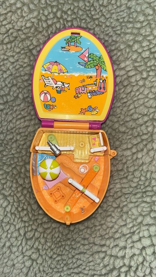 Polly Pocket Schwimmbad | Polly Pocket bluebird in Duisburg