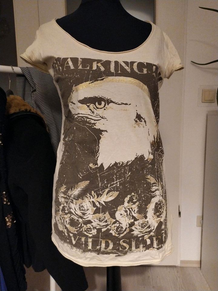 Shirt mit Seeadler und Rosen in Berlin