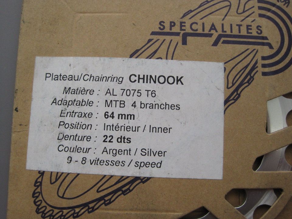 Kettenblatt SPECIALITES CHINOOK 22-64 9fach silber France - NEU in Ammerbuch