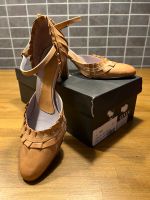 GIXUS Italy handgefertigte Damen Sandale Gr. 37 Leder beige Sachsen-Anhalt - Halle Vorschau