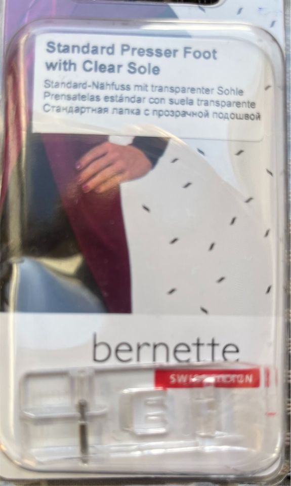 Bernette Coverlock Transparenter Nähfuss in in Lüneburg