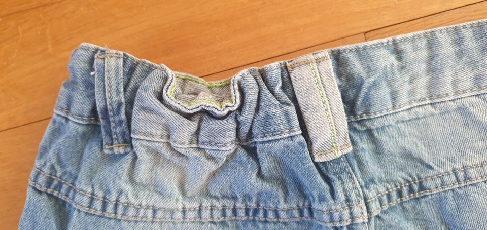 Jeans Short, Kurze Hose, Gr. 152, Blau washed Look, Neon Akzente in Niederwerrn