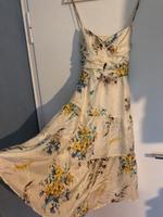 Neuwertiges Damen Seiden Satin Kleid von Mango Gr. XS Bayern - Neu Ulm Vorschau