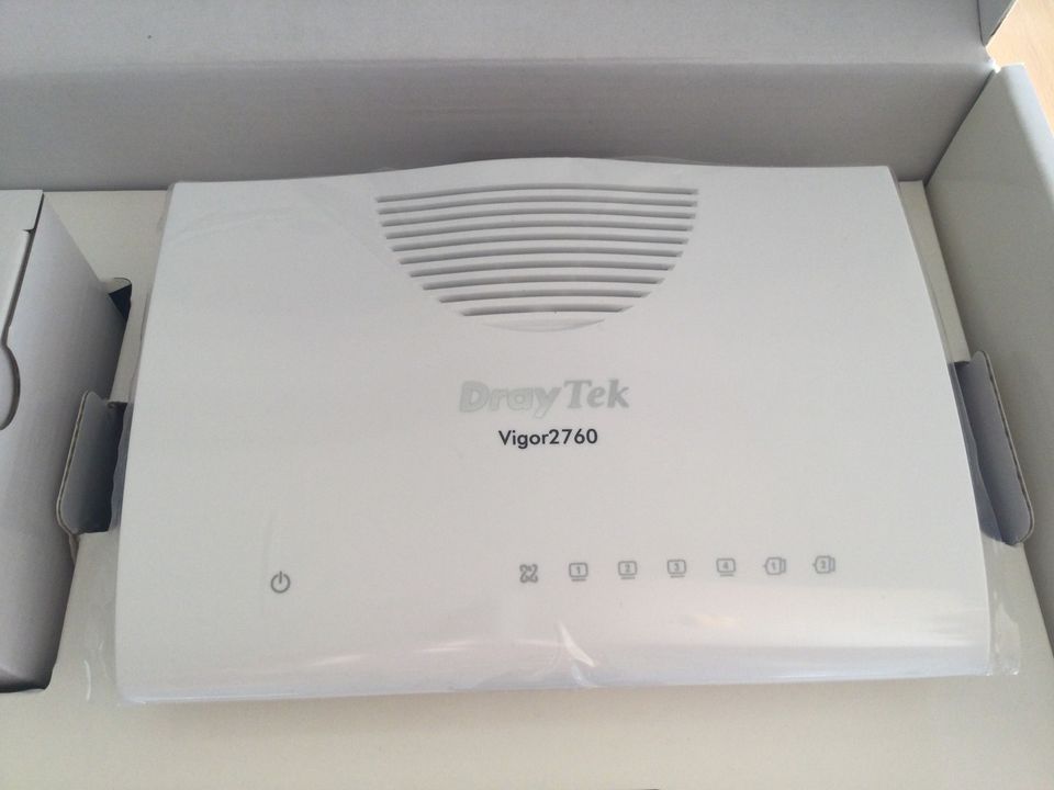 DrayTek High-Speed VDSL2-Router (Vigor2760), unbenutzt, neuwertig in Olching