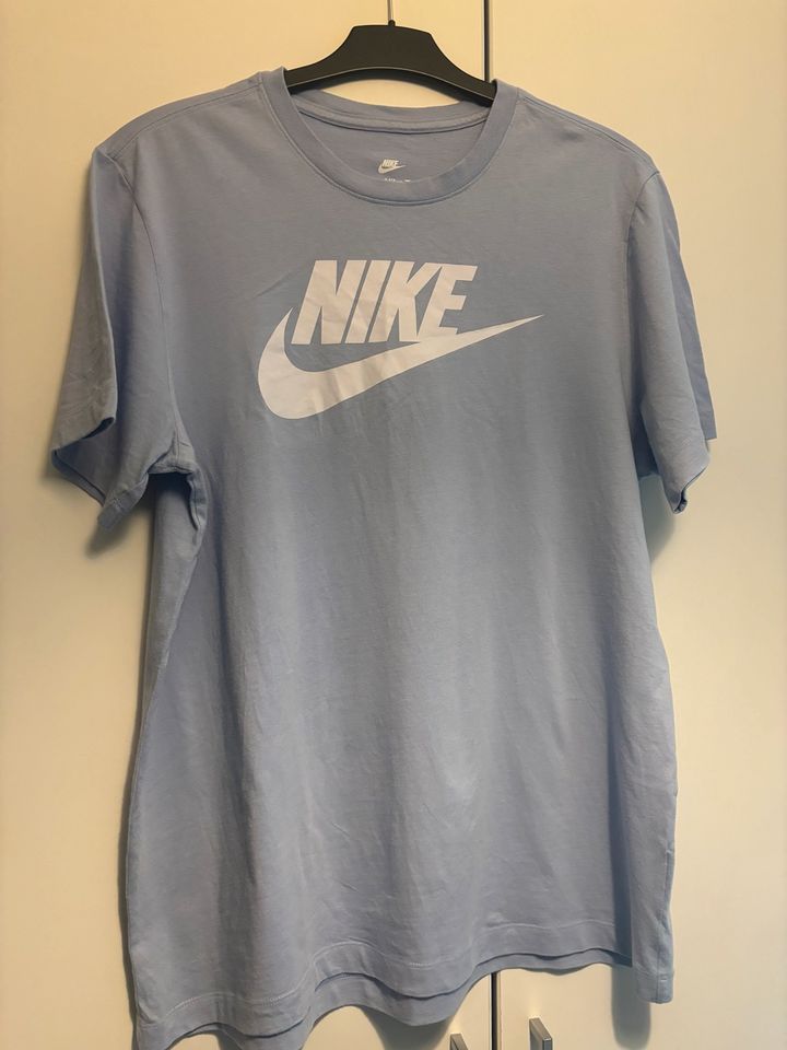 Nike Tshirt in Köln